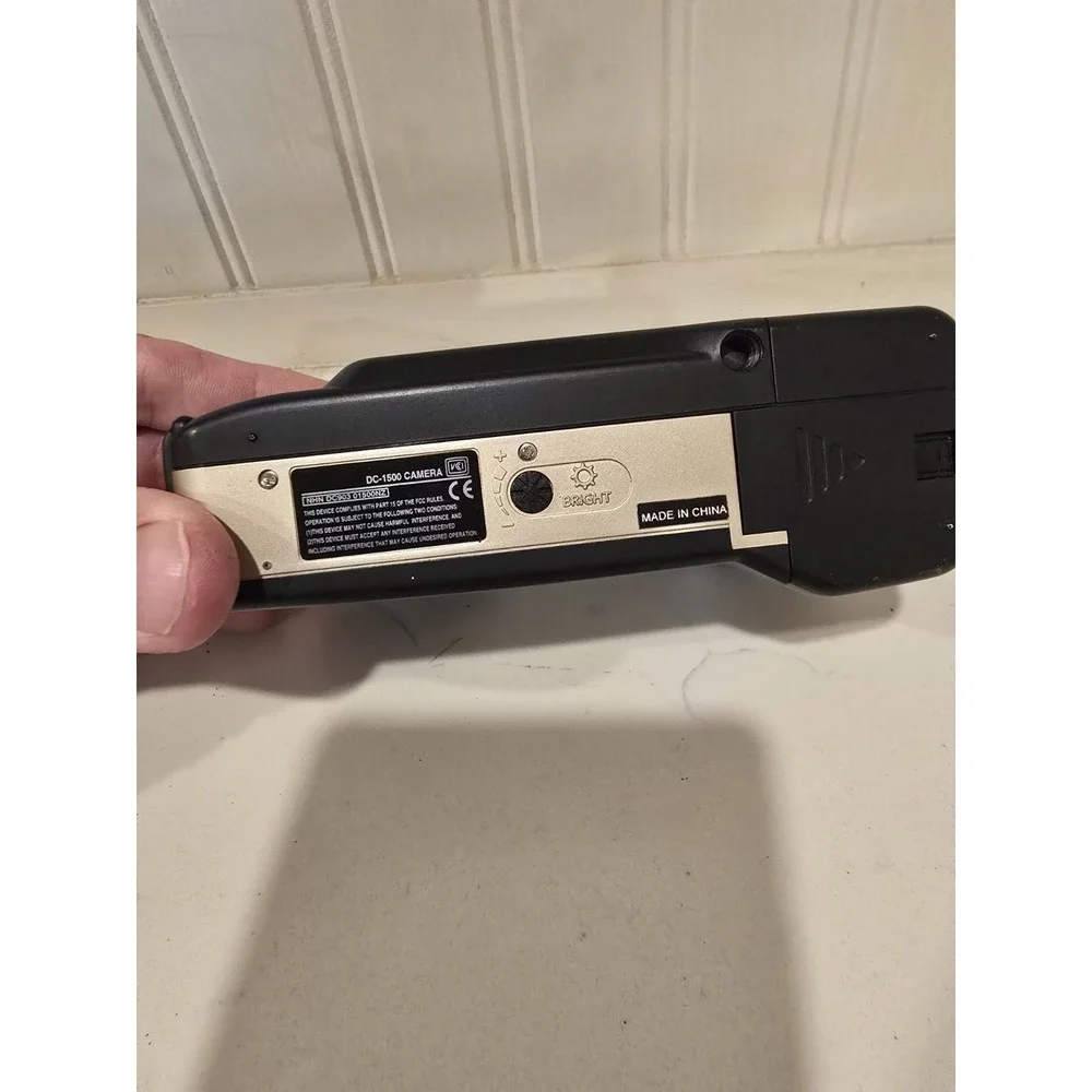 Vintage Vivitar‎ ViviCam 3500 Digital Camera LCD Digital Photography